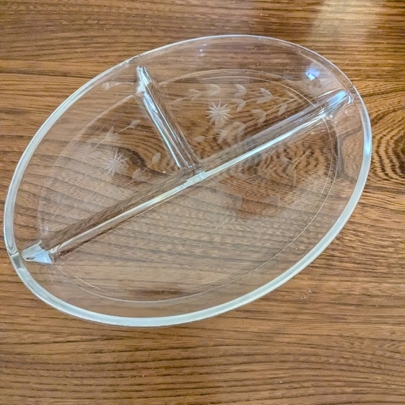 Clear Glass Divided Serving Dish can use for jewelry or catchall - Picture 2 of 6